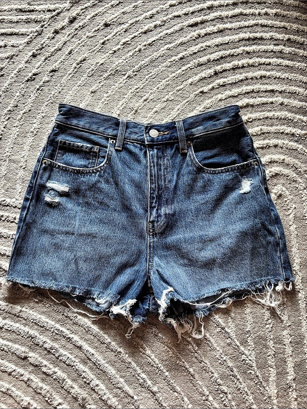 Uniqlo Denim Shorts Distressed Denim Jean Shorts in Blue Waist 25